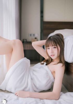 判若云泥